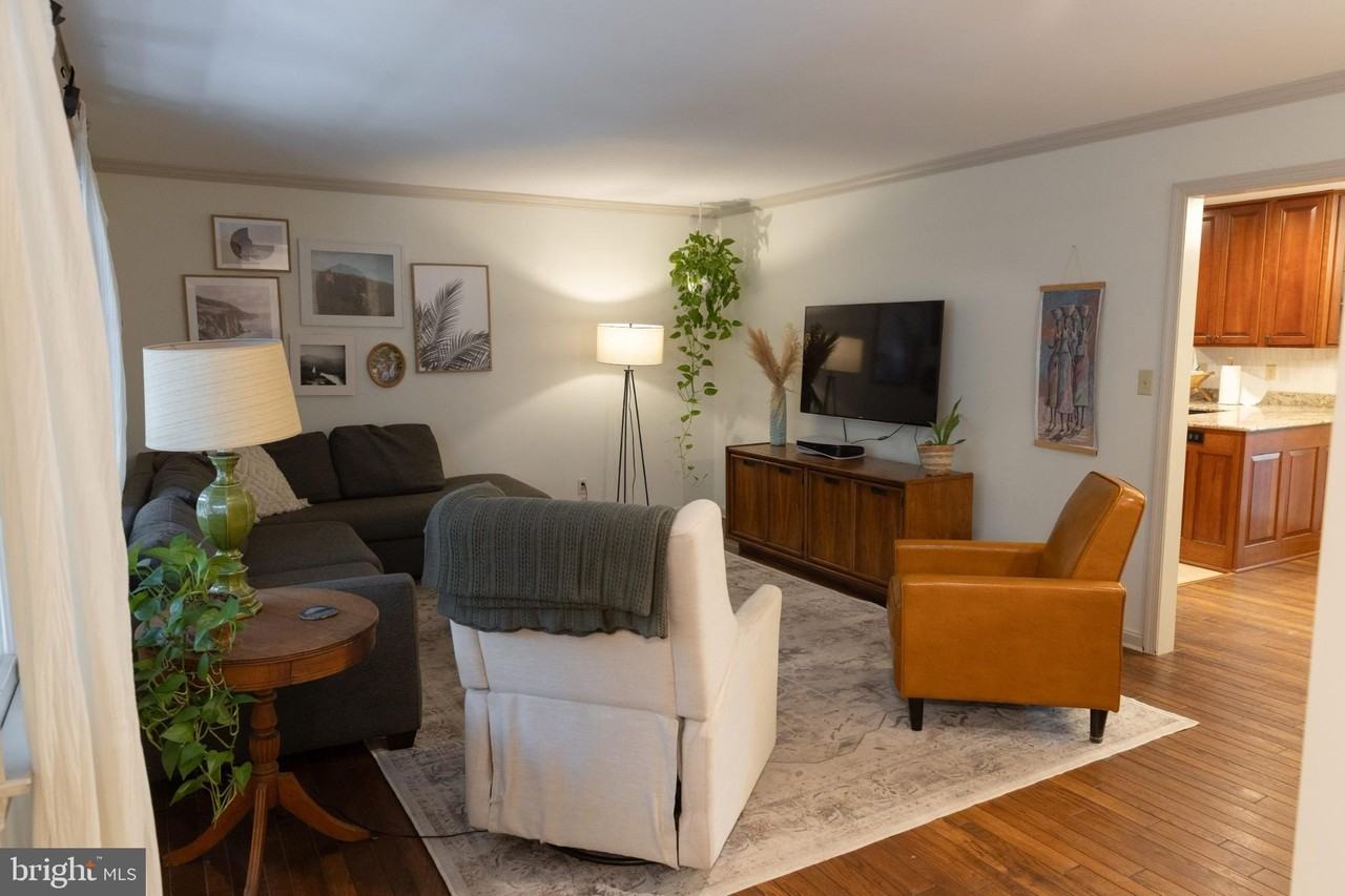 44752 Green Acre Ln - Photo 3 of 45