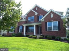 featured image of 2804 Hoffs Way