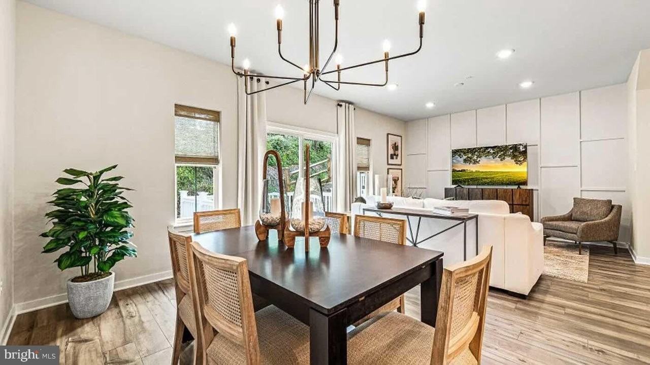 26 Four Leaf Dr - Photo 4 of 14