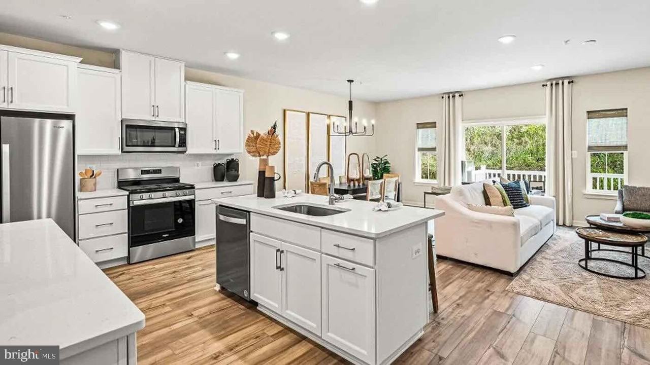 26 Four Leaf Dr - Photo 5 of 14