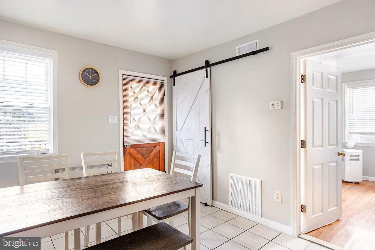 768 Pennsylvania Ave - Photo 6 of 12