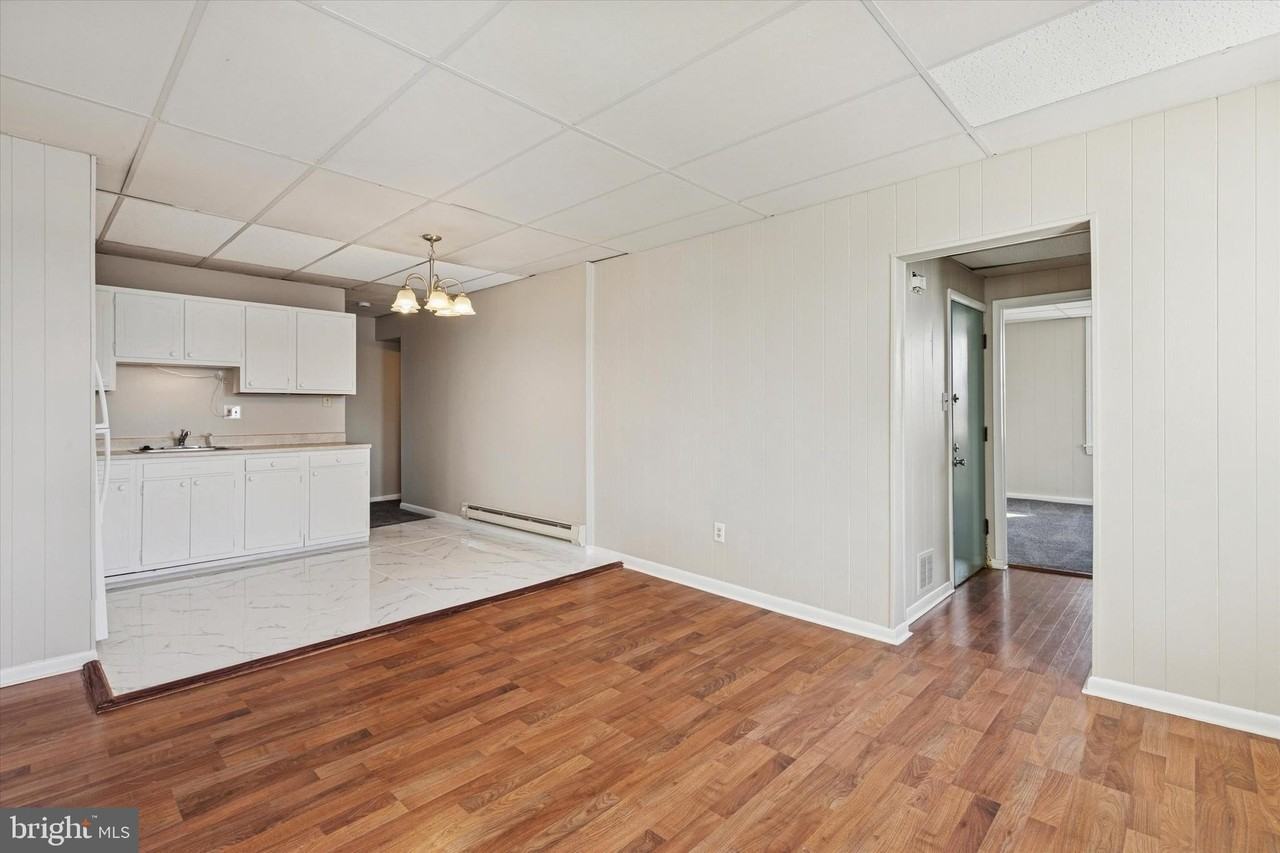 116 E 7th Ave Apt 3 #3 - Photo 4 of 15