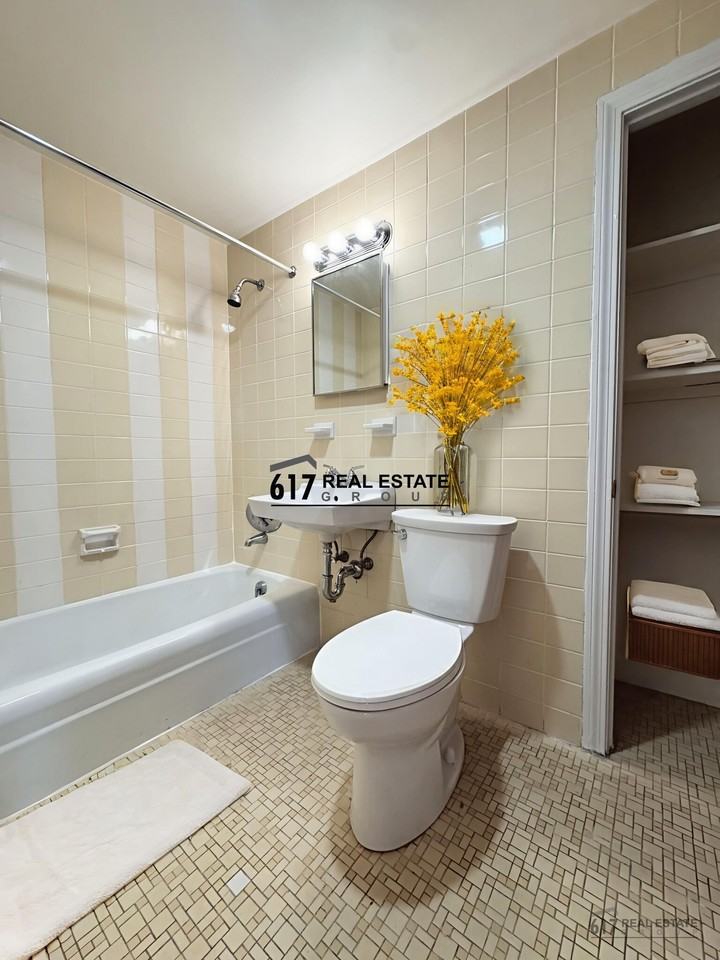 64 Brighton Ave #404 - Photo 5 of 16