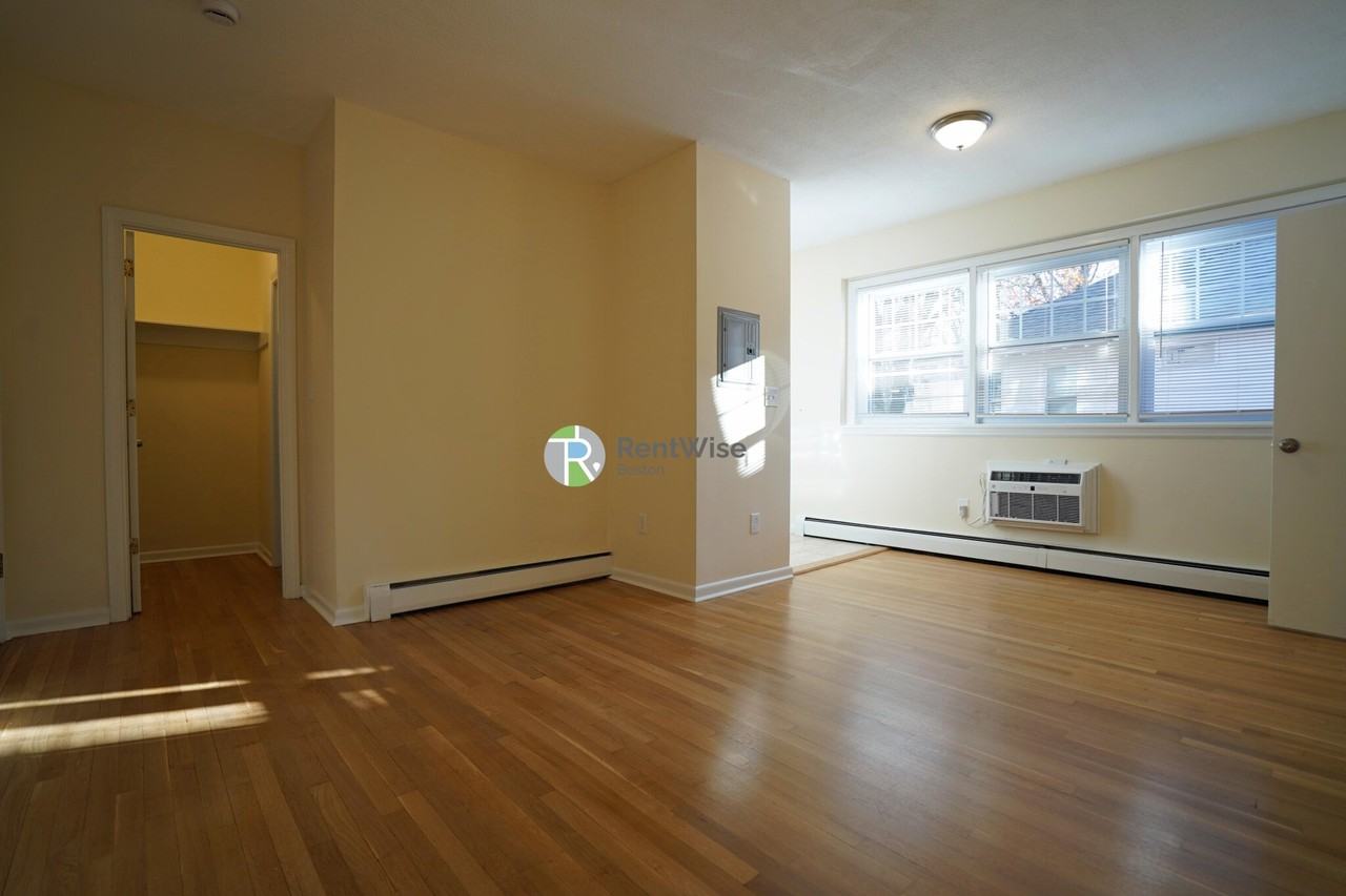 2018 Commonwealth Ave #33 - Photo 4 of 13