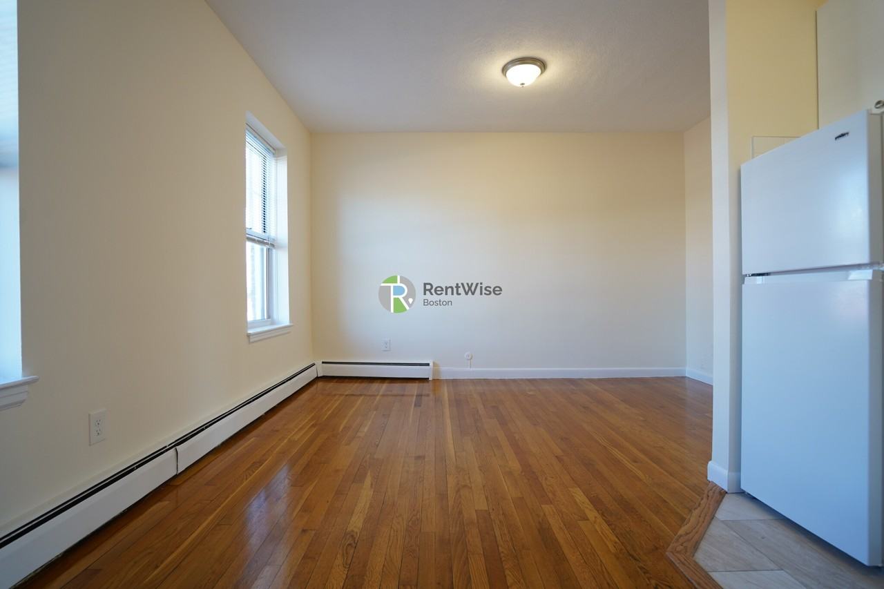 172 N Beacon St #3 - Photo 3 of 21