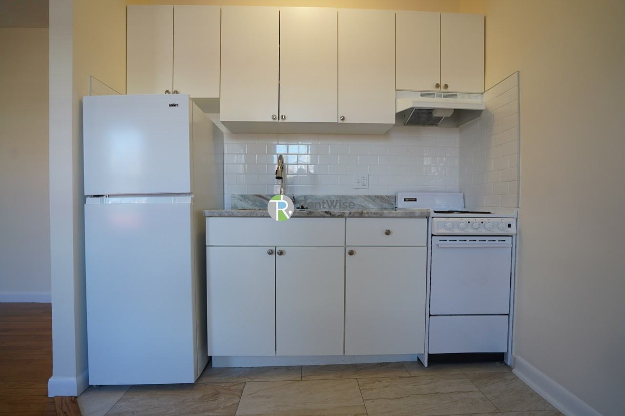 172 N Beacon St #3 - Photo 4 of 21