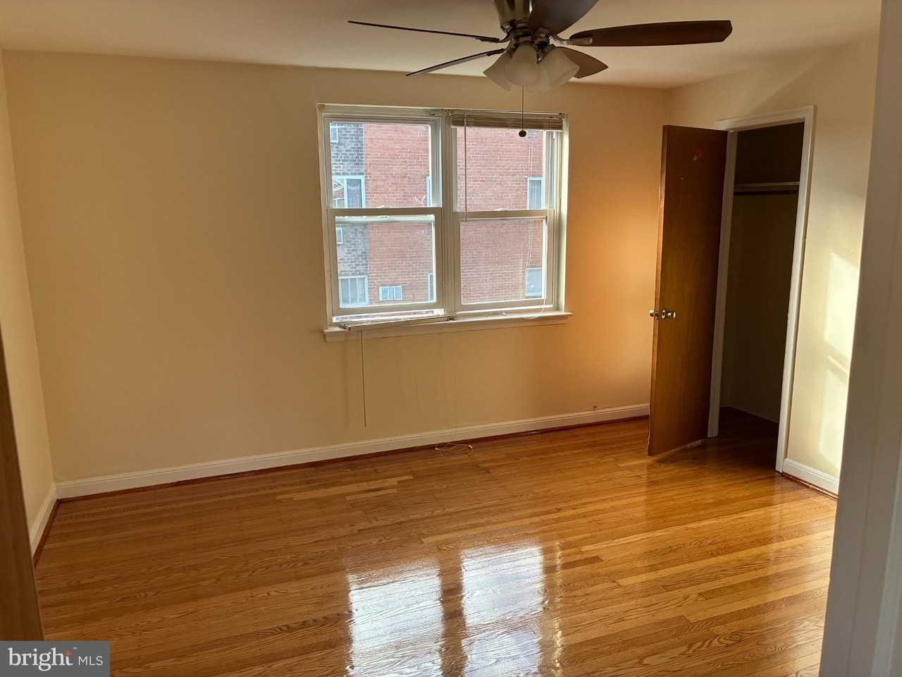 504 67th Ave 2nd Fl #2ndFL - Photo 7 of 10