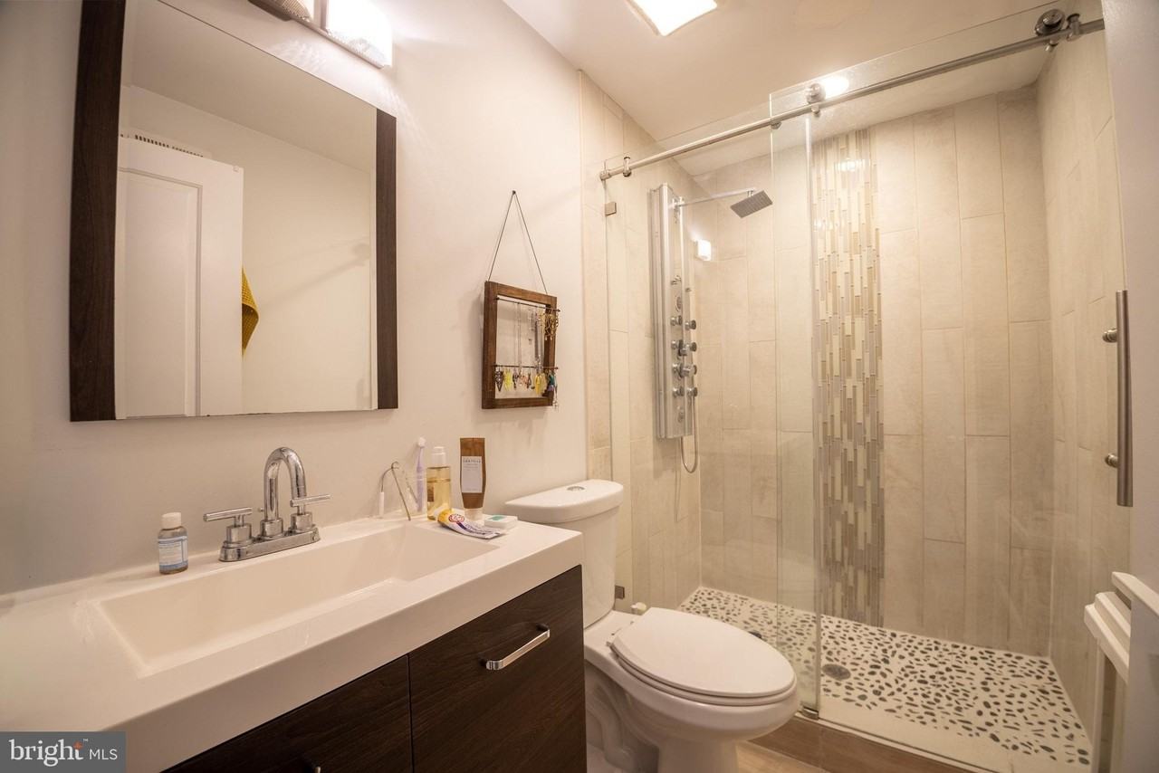 1407 S 18th St - Photo 6 of 22