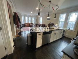 featured image of 839 Parker St #1TS