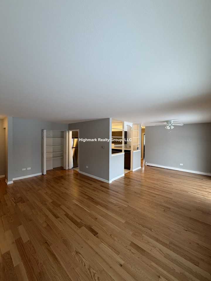 1653 Oakwood Ave #1AB - Photo 2 of 13