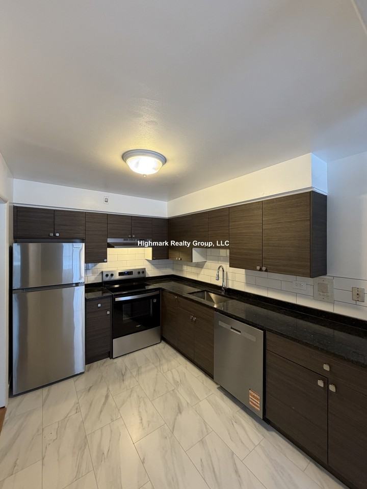 1653 Oakwood Ave #1AB - Photo 4 of 13