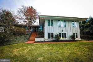 featured image of 6025 Orris St