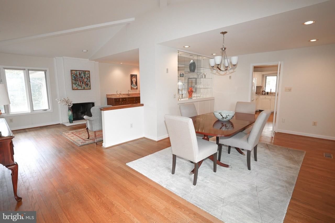 6025 Orris St - Photo 6 of 21