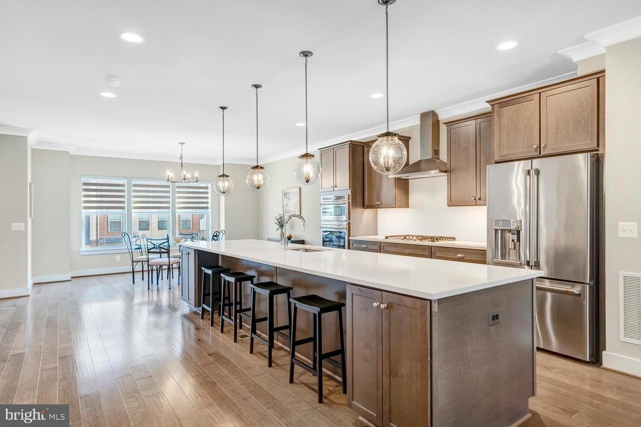 7770 Belvale Dr - Photo 6 of 50