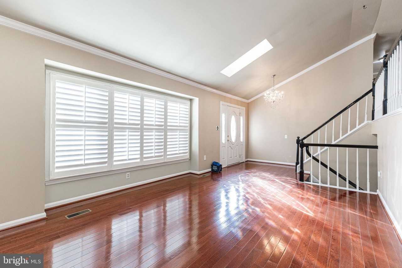 7716 Green Garland Dr - Photo 3 of 28