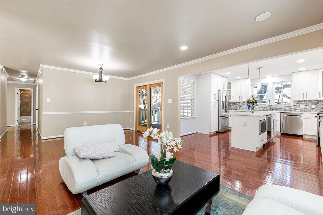 7716 Green Garland Dr - Photo 6 of 28