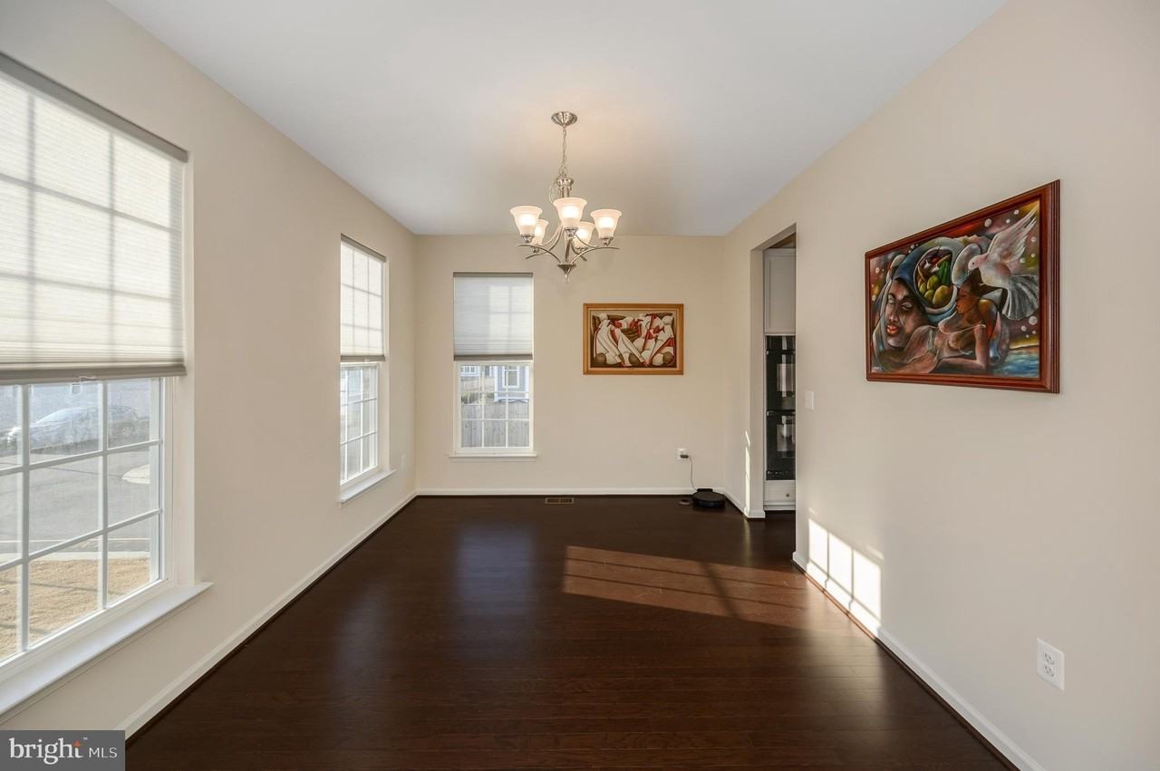 1070 Coriander Ln - Photo 5 of 45