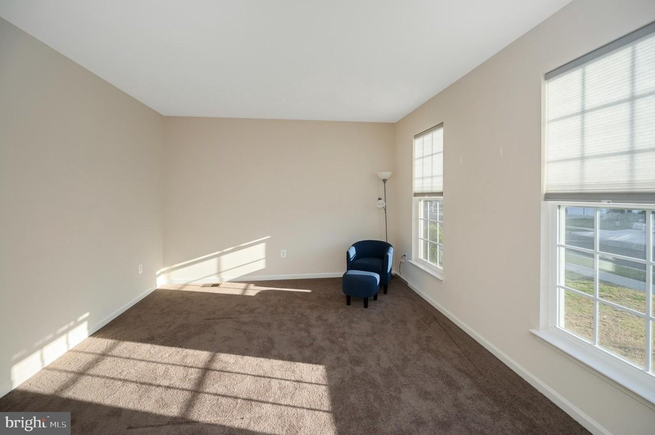 1070 Coriander Ln - Photo 7 of 45