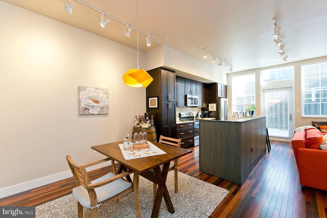 122 N Loudoun St Apt 202 #202 - Photo 4 of 29