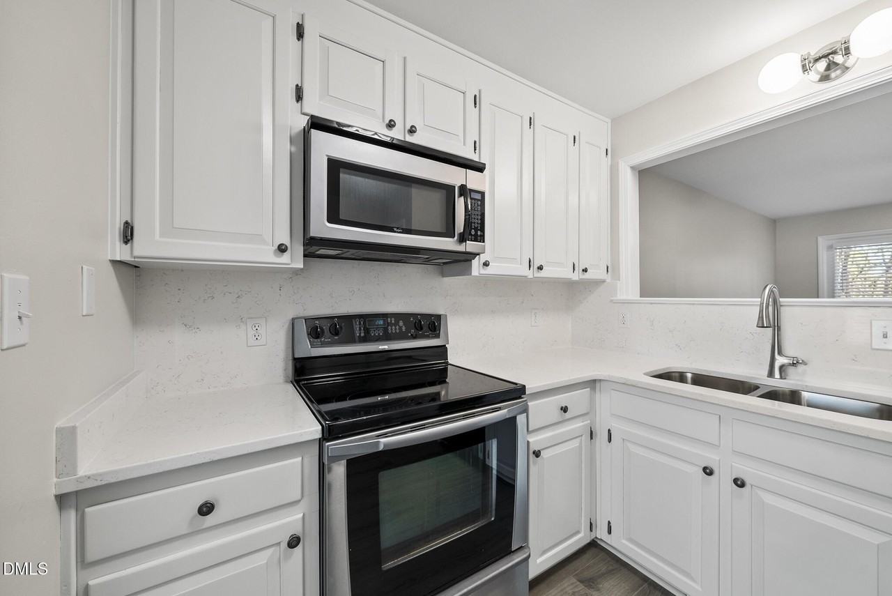 5538 Sharpe Dr - Photo 5 of 23