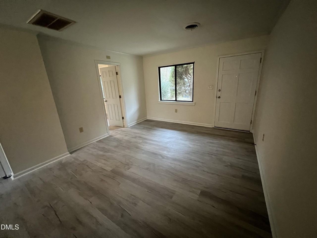 11 Shepherd Ln #11 - Photo 3 of 6