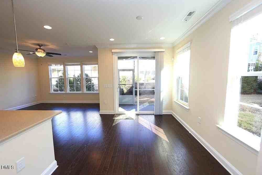 446 Methven Grove Dr - Photo 5 of 28