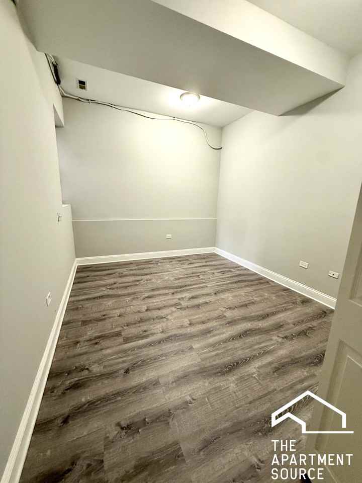 6911 S Paxton Ave #G - Photo 6 of 17