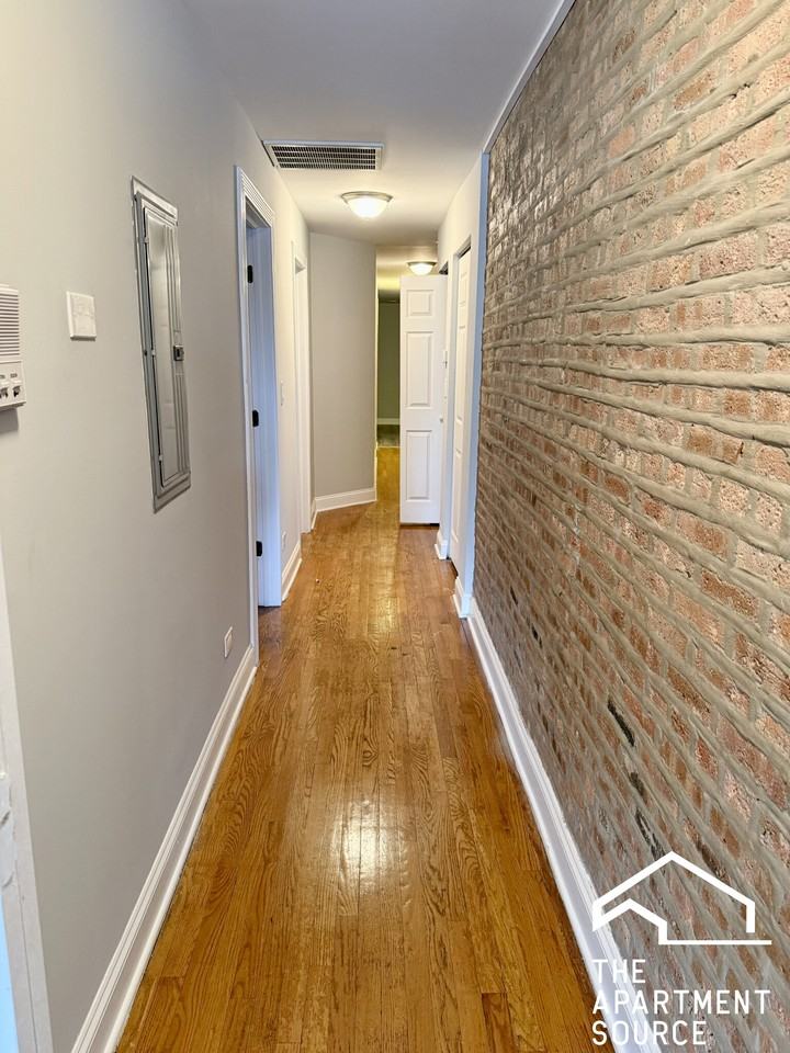 6913 S Paxton Ave #3 - Photo 5 of 12