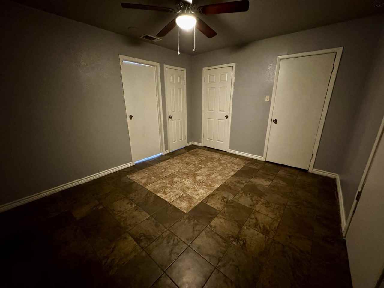 1616 Britain St #2 - Photo 3 of 8