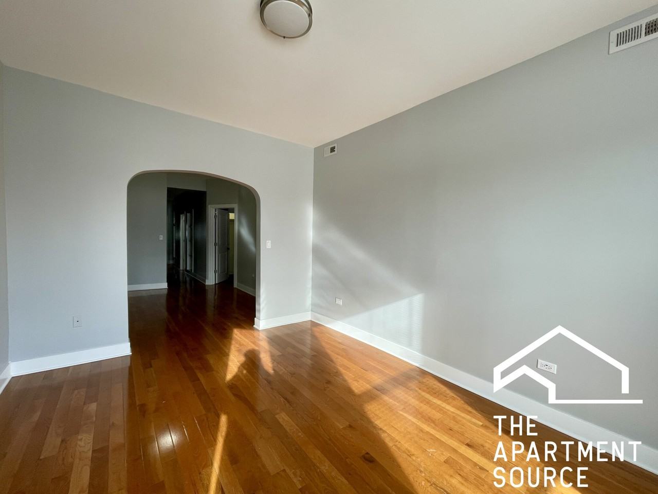 4736 W Armitage Ave #1 - Photo 4 of 32