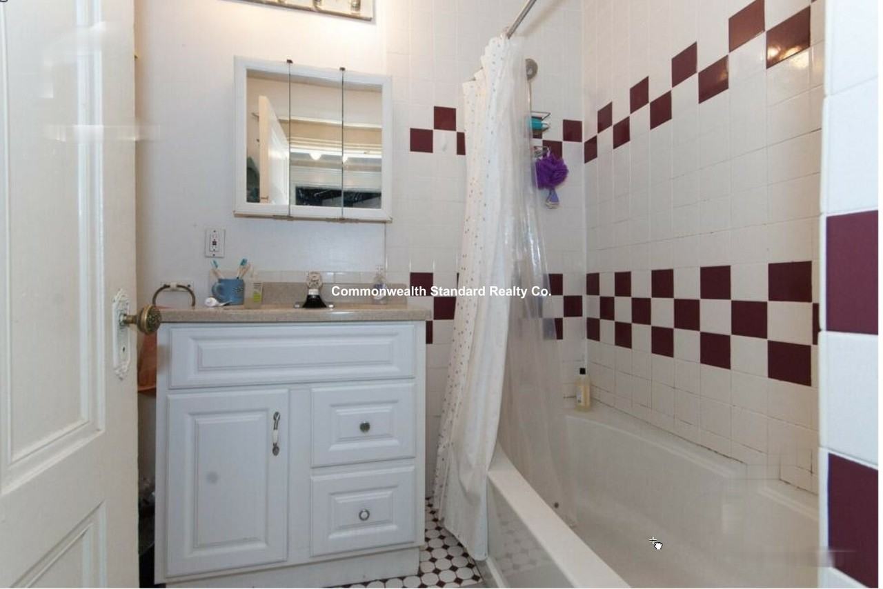 14B Ashford St #4 - Photo 6 of 16