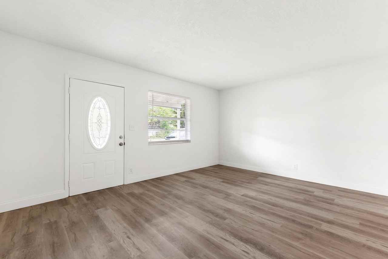 1134 Nw 18th Ave #1134 - Photo 5 of 25