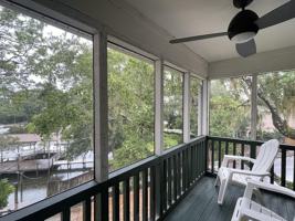 featured image of 300 Yacht Club Dr