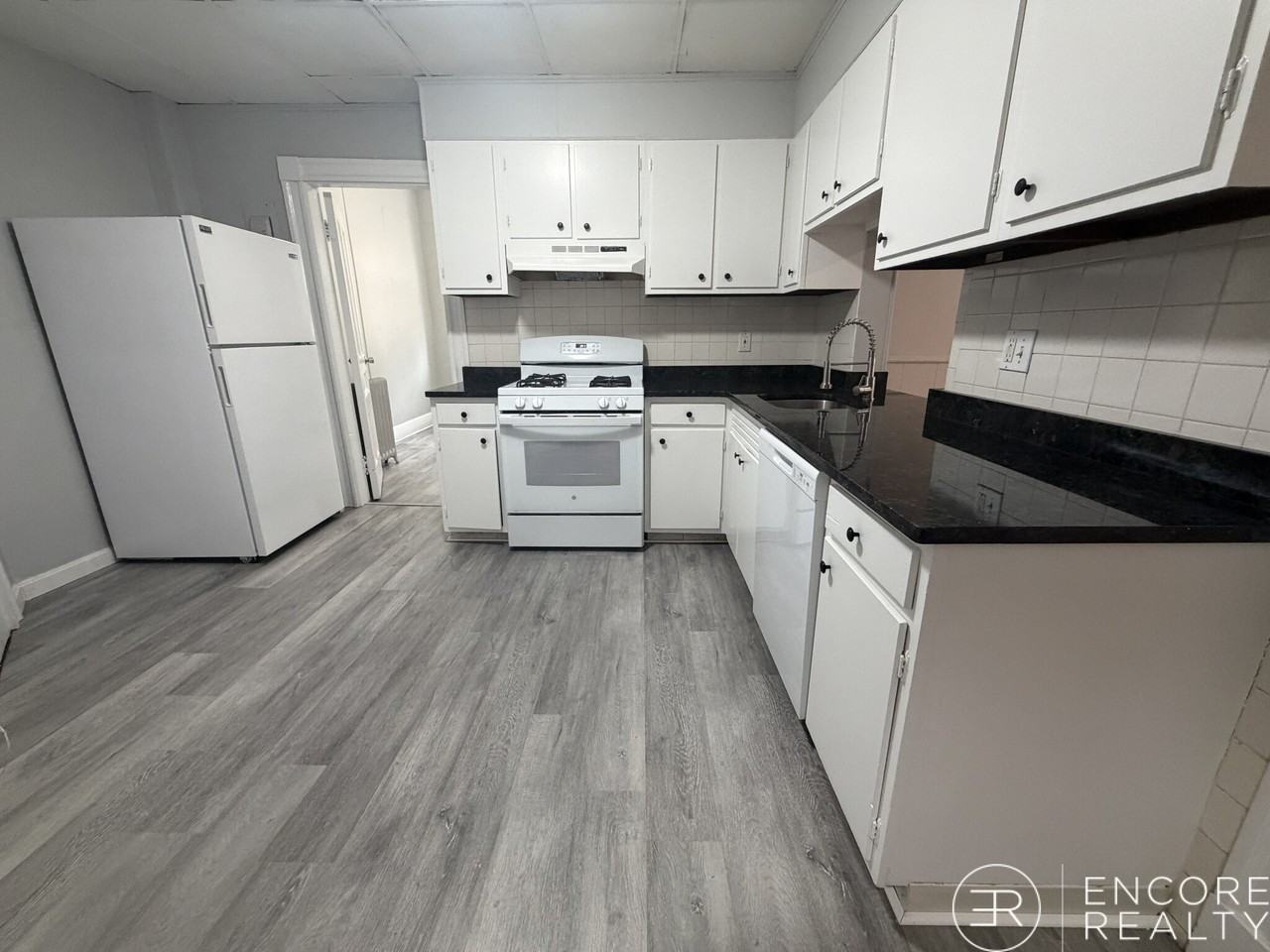 11 Park St #6 - Photo 5 of 22