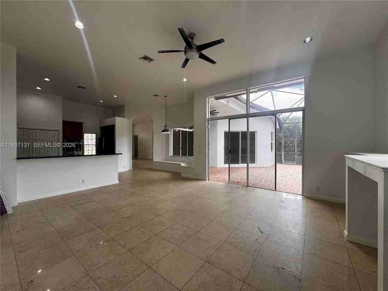 18520 Sw 39th St #0 - Photo 6 of 32