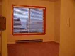 TENANT ONLY LS-1701 SE 9th - Photo 3 of 10