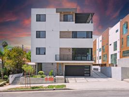 featured image of 1957 1/2 Preuss Rd