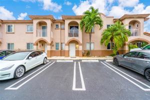 featured image of 10718 Nw 87th Ct #10718