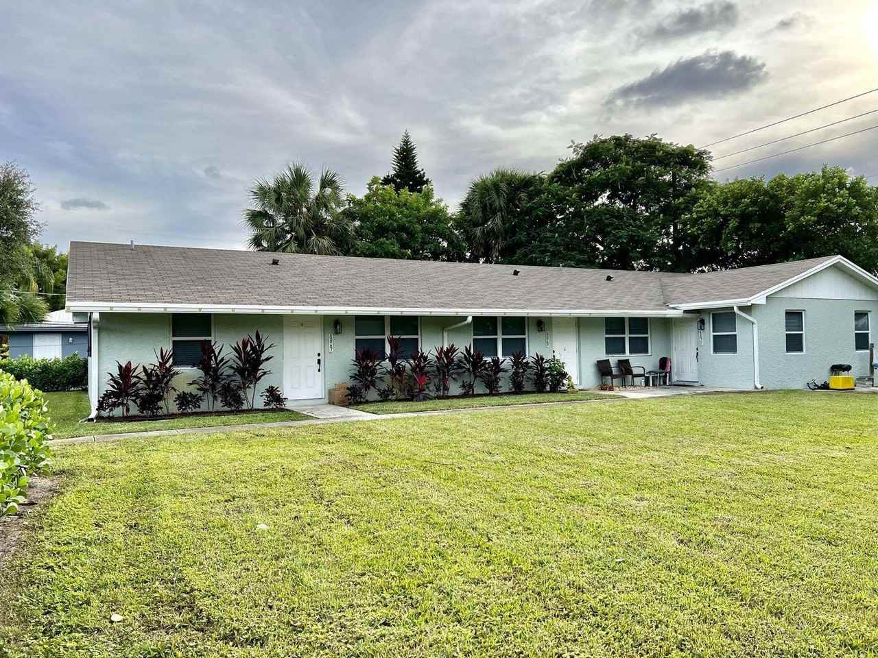 8867 Sunset Dr - Photo 3 of 3