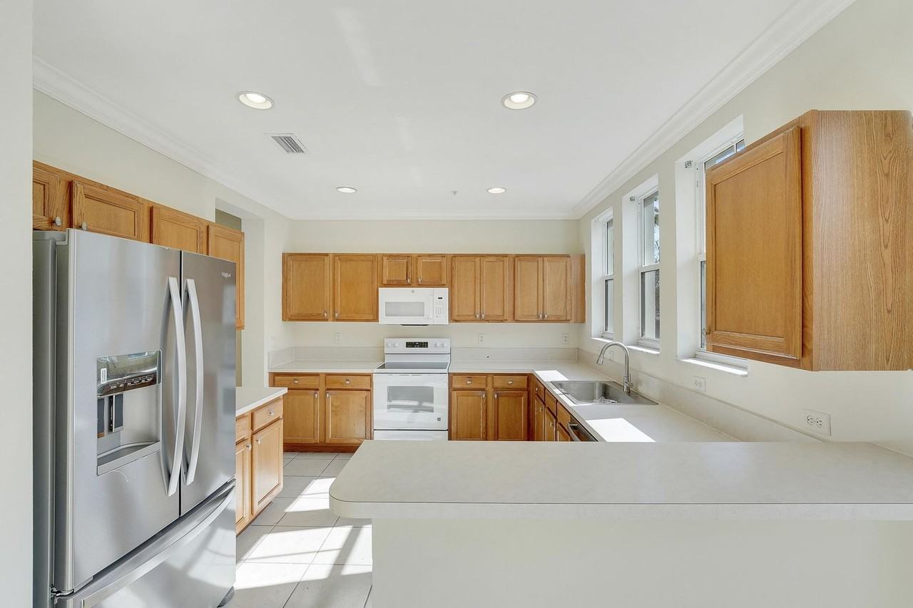 441 Amador Ln #1 - Photo 3 of 6