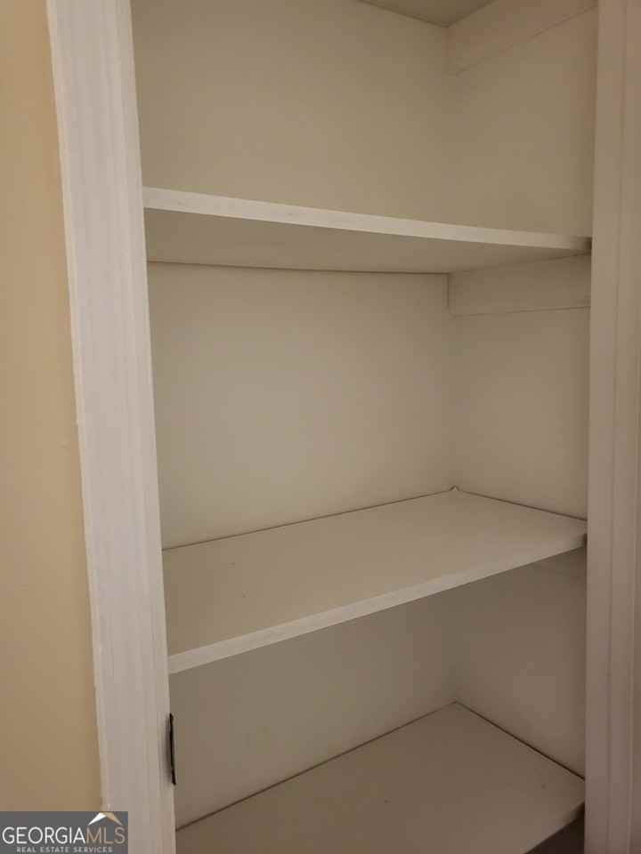 305 River Oak Drive - Photo 7 of 12