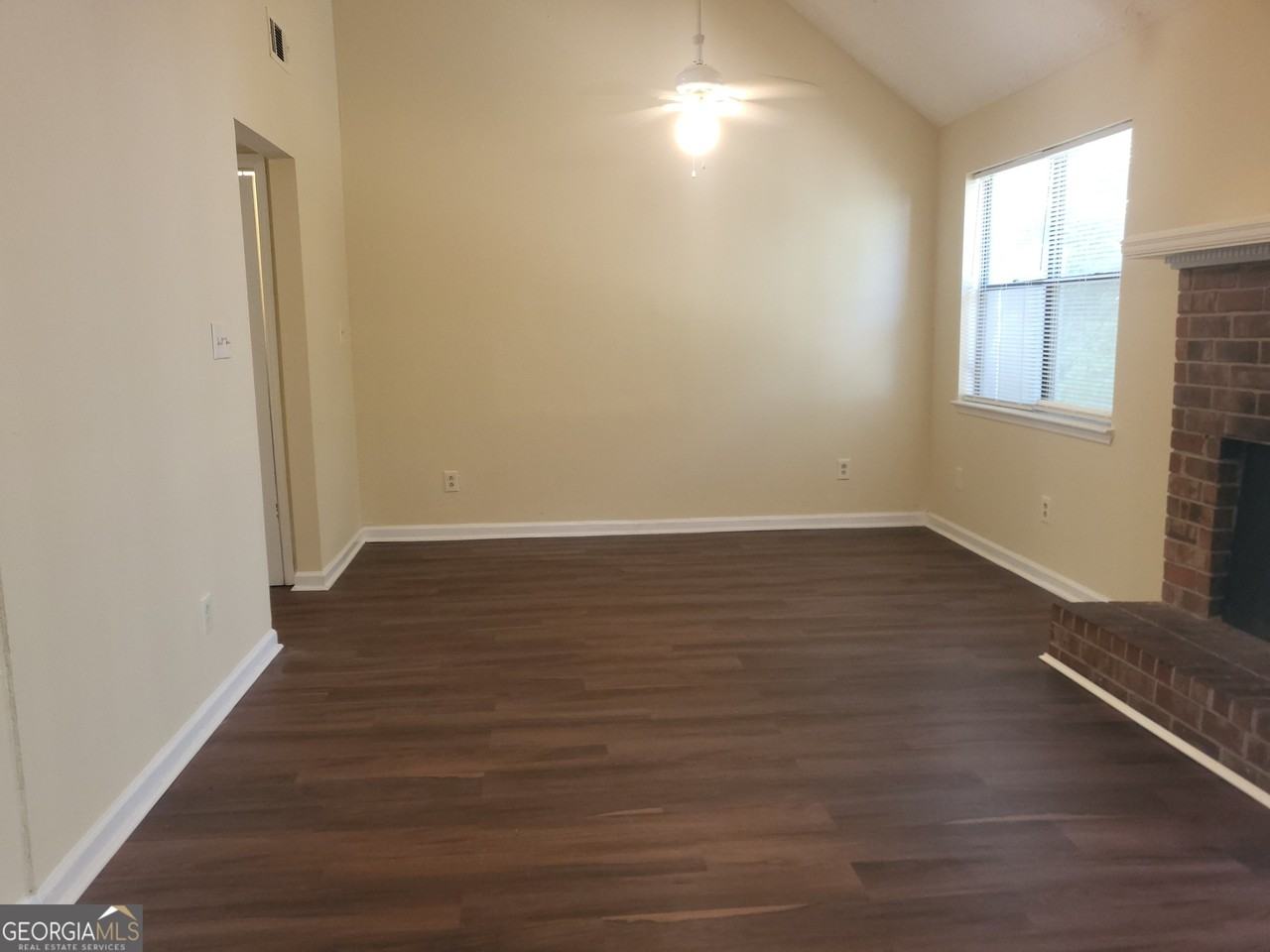 305 River Oak Drive - Photo 4 of 12