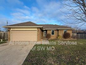 4203 N Mead Dr - Photo 1 of 1