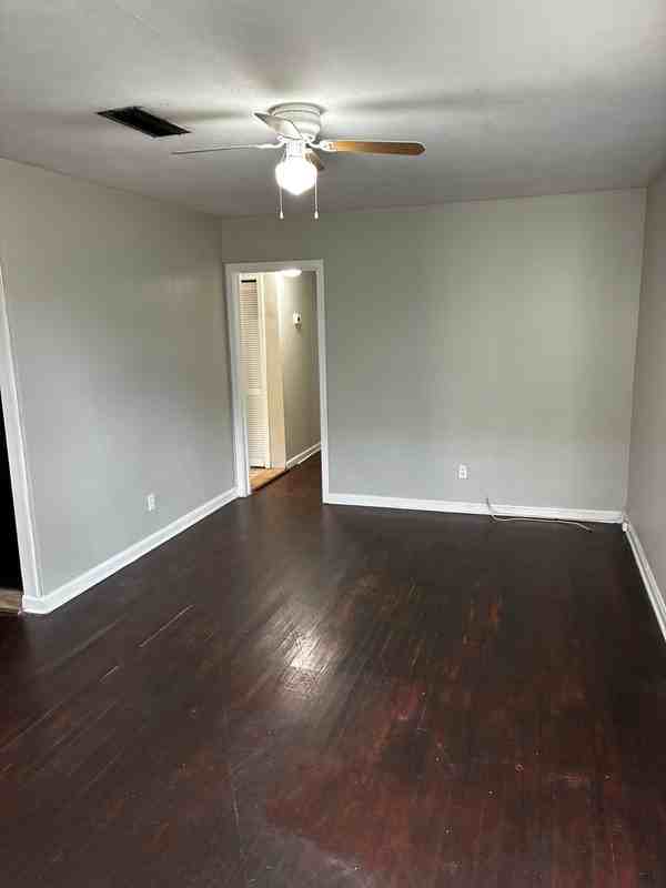 3532 Crassia St - Photo 6 of 16