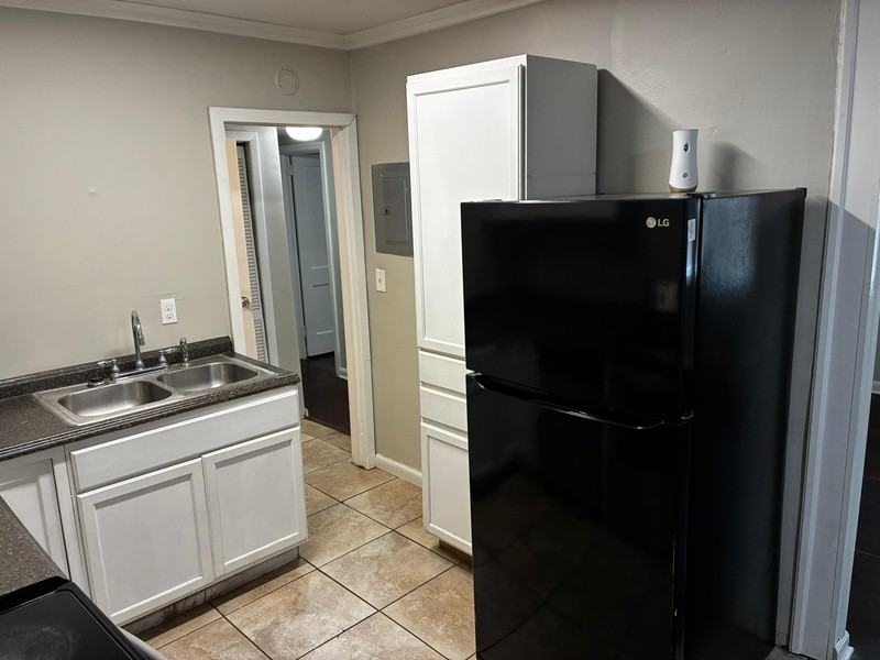 3532 Crassia St - Photo 7 of 16