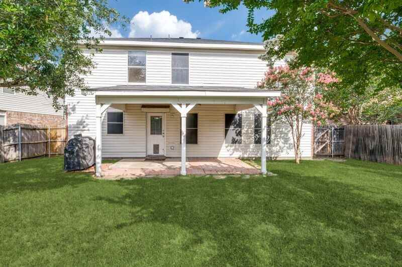 2528 Red Oak Dr - Photo 2 of 13