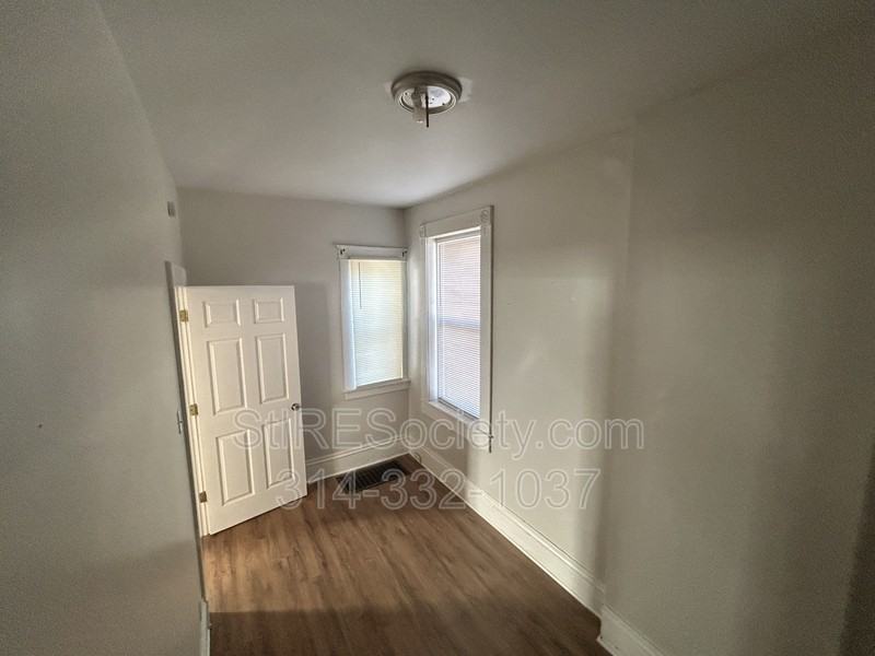 227 Dover St - Photo 7 of 15