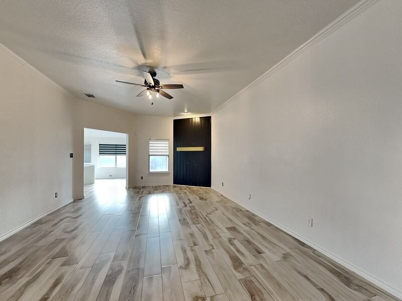 4313 Red Clover Ln - Photo 3 of 16