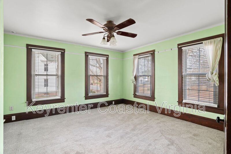 227 James St - Photo 4 of 23