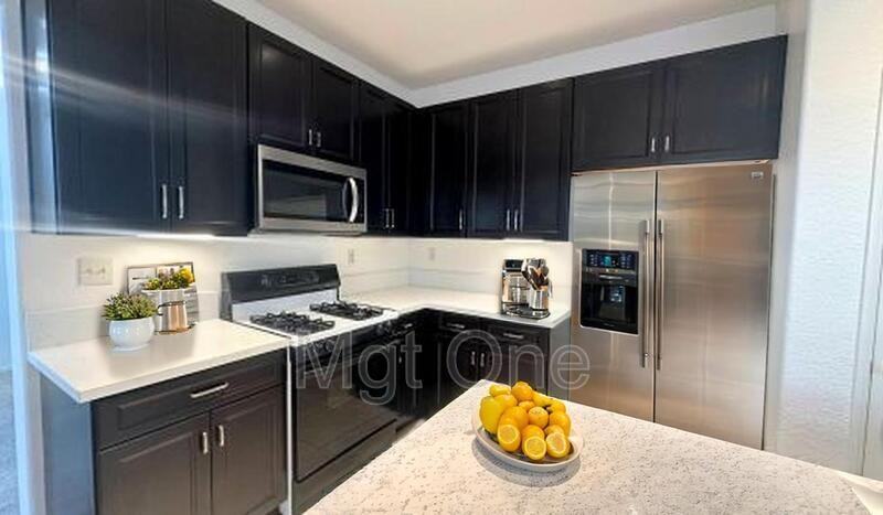 2968 Coral St - Photo 3 of 31